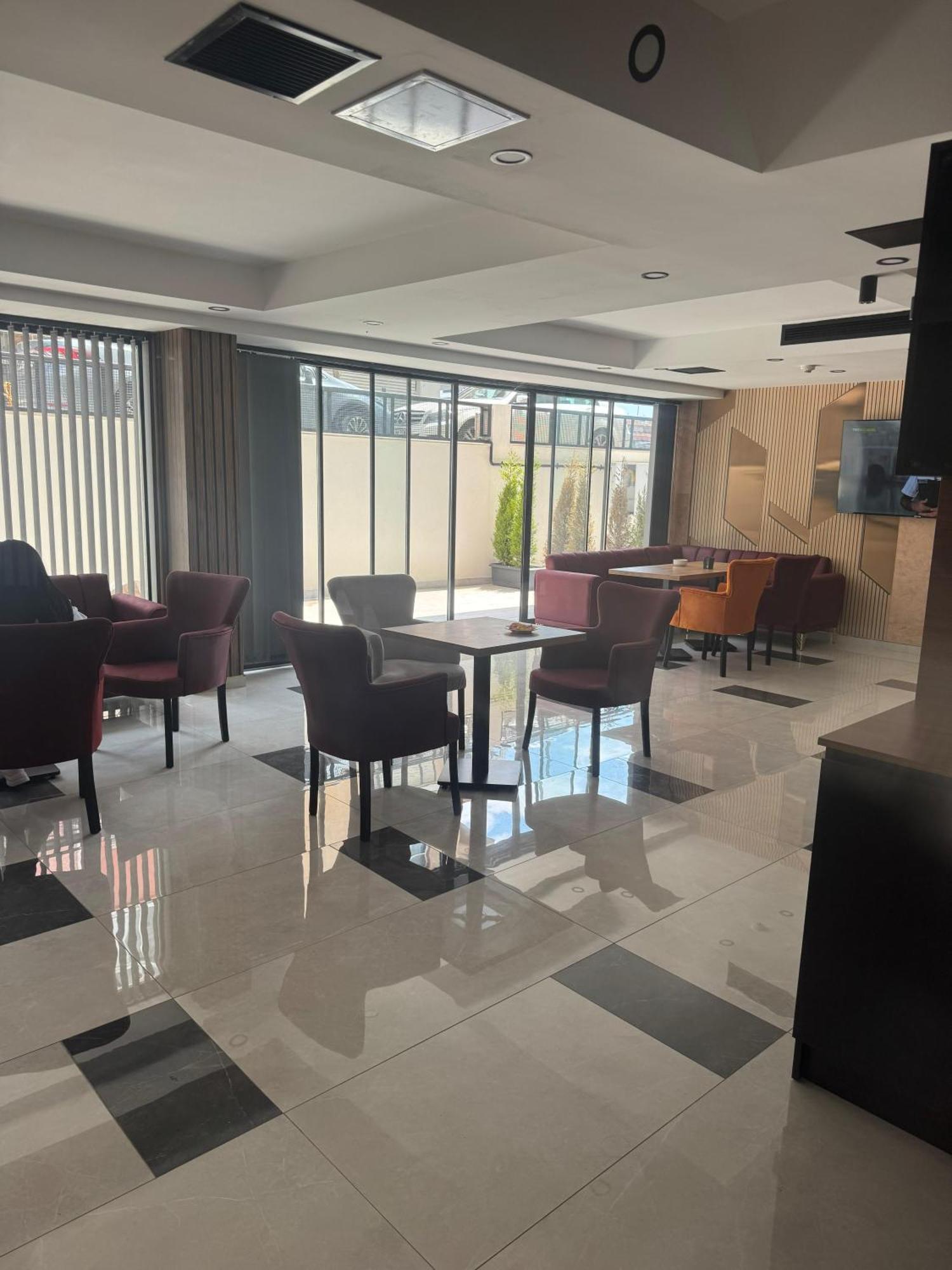 Grand Armada Hotel — Photos 1